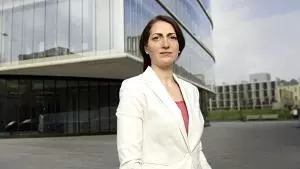 Photo of Dr Zsuzsa Mayer
