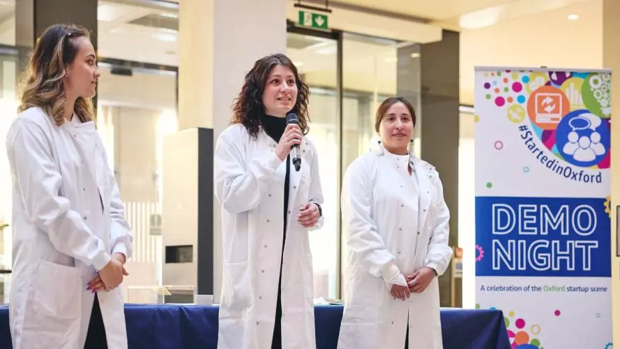 The Biofragment team pitching at the 2024 #StartedinOxford Demo Night event
