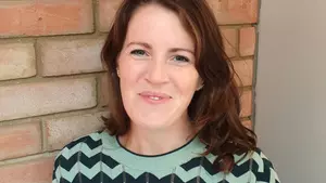 Photo of Lindsey Eynon