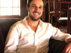 Photo of Matthew de la Hey