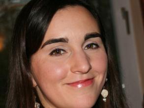 louise thomas headshot